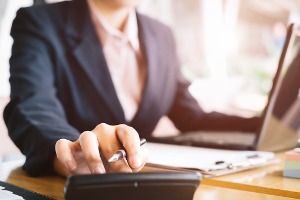 Chapter 11 Bankruptcy lawyer in Pekin IL