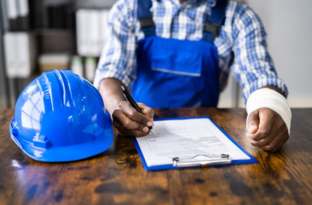 image of a work injury victim being represented by Stephens Fiddes McGill personal injury firm