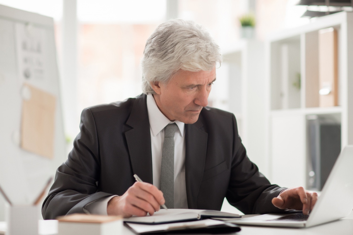 Image of Work Comp Attorney East Peoria IL Suffering